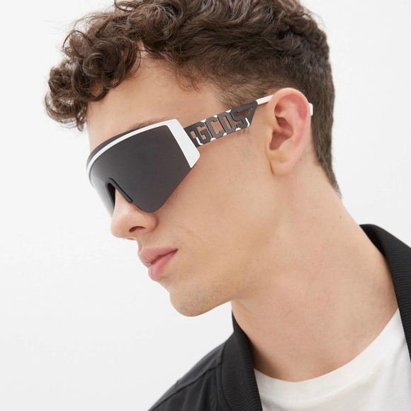 NEW!!! GCDS Sunglasses GD0003 24A Authentic - Picture 1 of 12